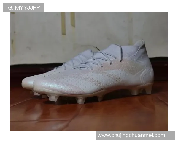 适合足球左边锋的高性能足球鞋推荐及购买指南